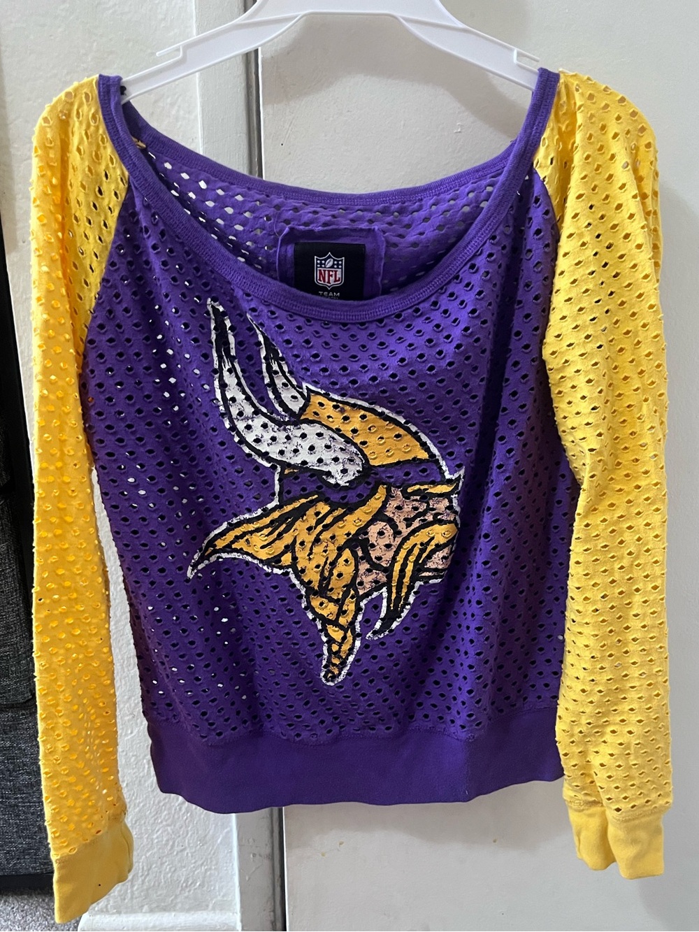 NFL Women's Purple and Yellow Minnesota Vikings Mesh Pullover Sweatshirt